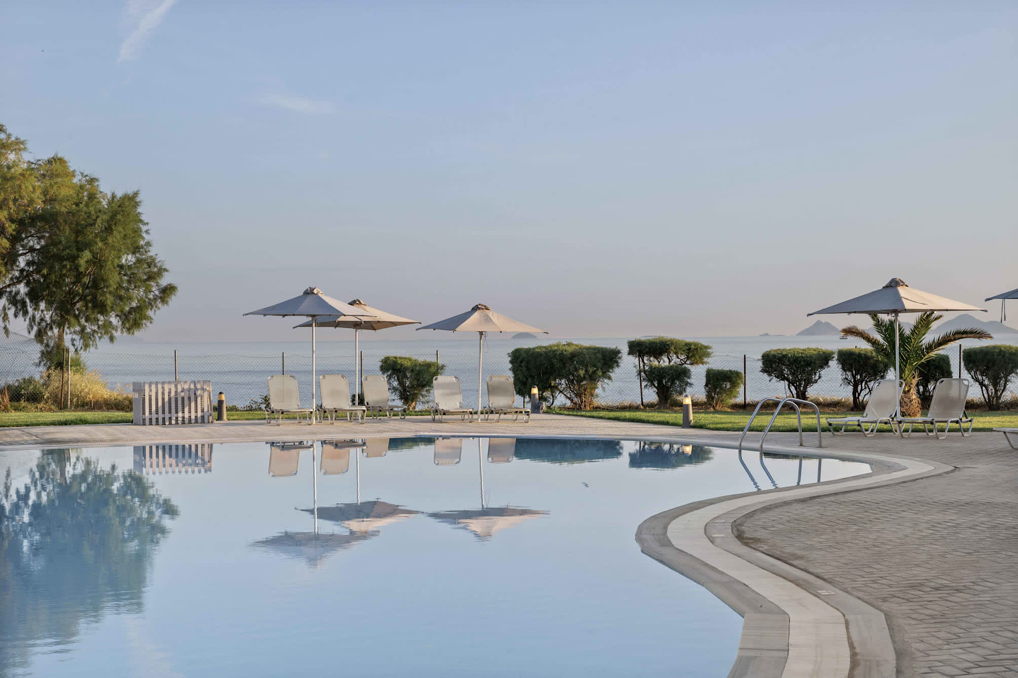 White Olive Marine Aquapark 2