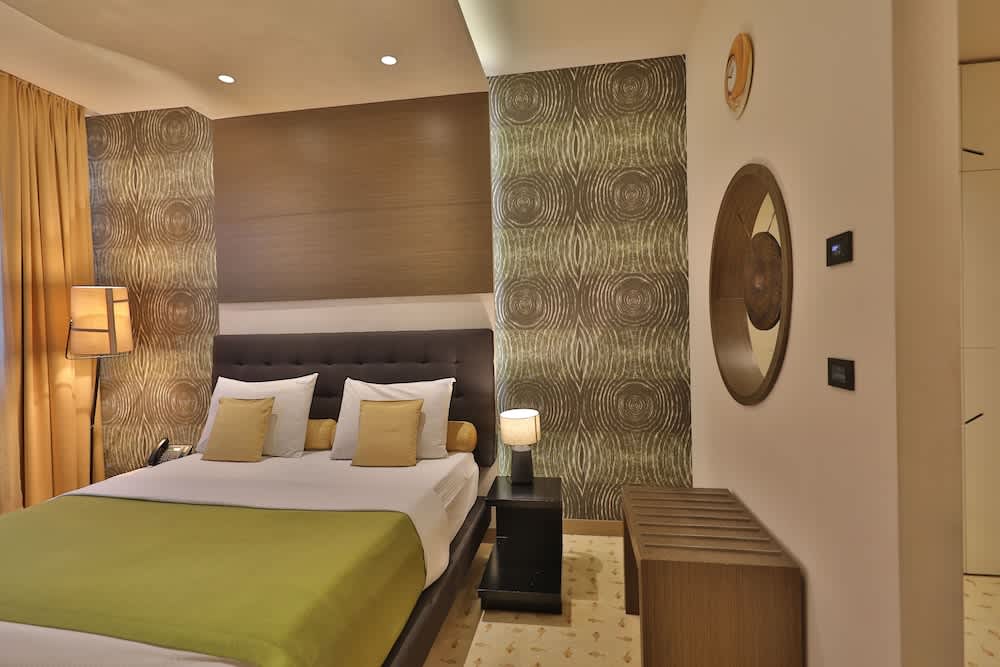 Atera Business Suites 1