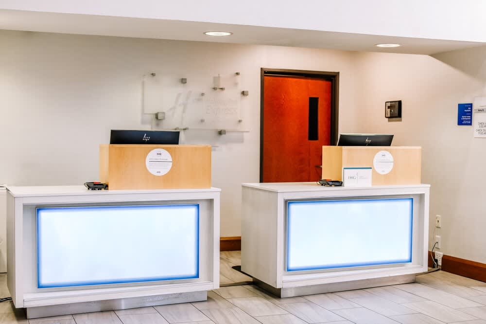 Holiday Inn Express & Suites CHARLOTTESVILLE - RUCKERSVILLE by IHG 2