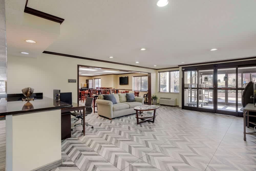 Comfort Inn & Suites Brentwood - Nashville 2