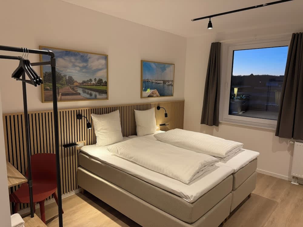 Easy Stay 1