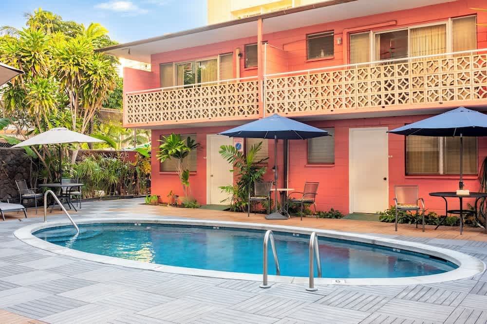 Royal Grove Waikiki 1