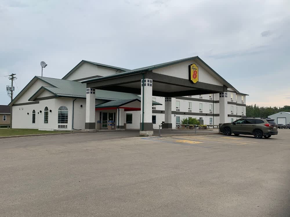 Super 8 by Wyndham Swan River MB 1