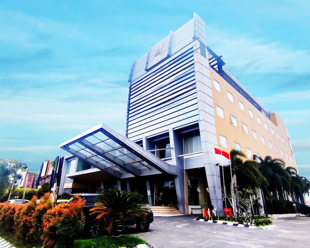 Royal Asnof Hotel Pekanbaru 1