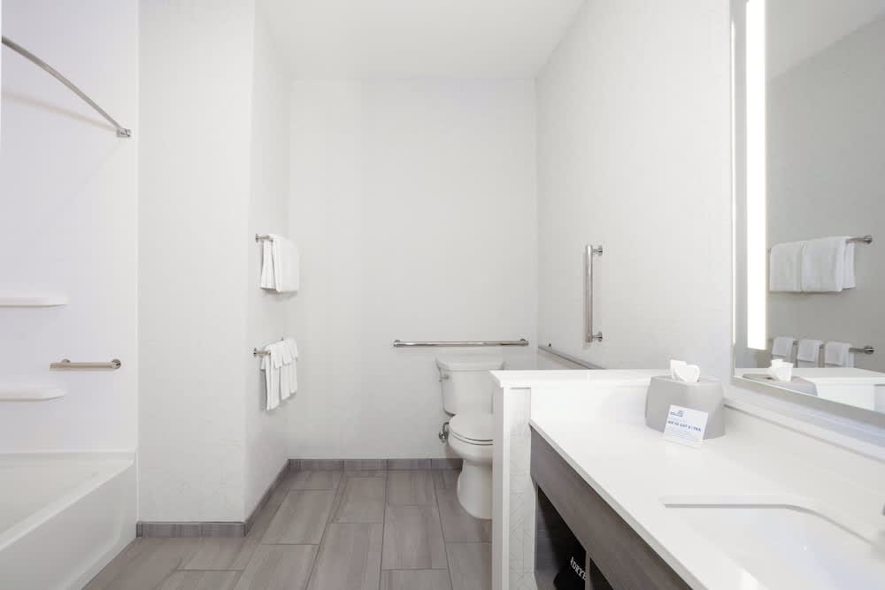 Holiday Inn Express & Suites Leesburg - Historic District by IHG 2