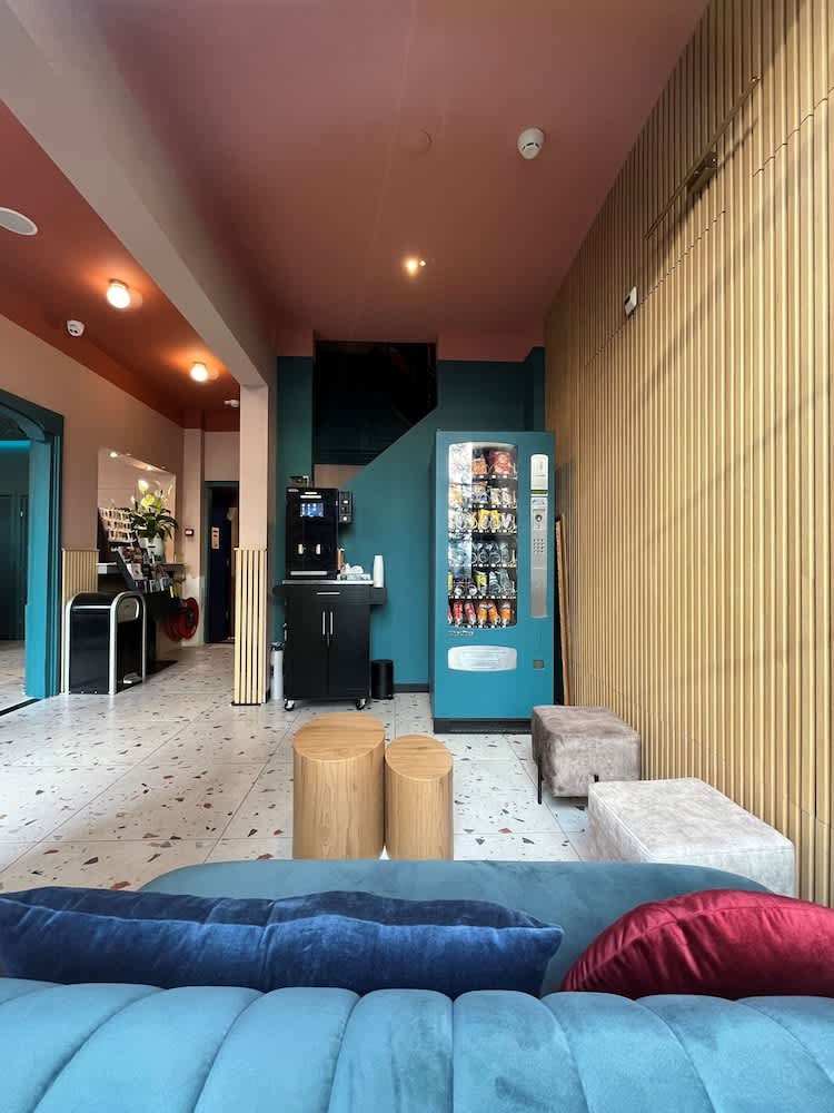 Heart of Amsterdam Hostel 3