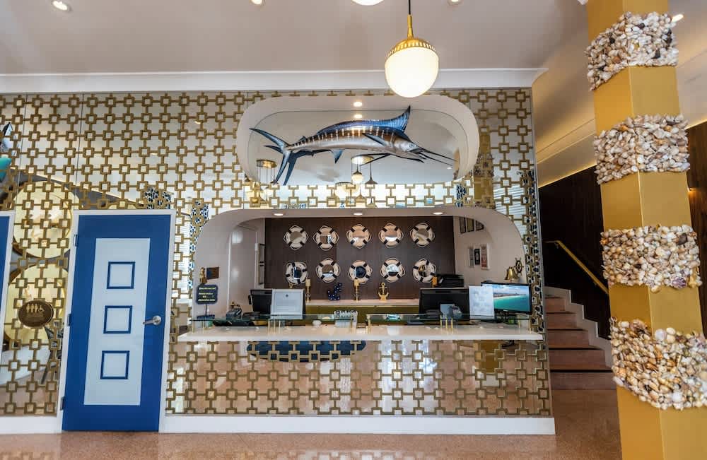 Oceanside Hotel and Suites 5