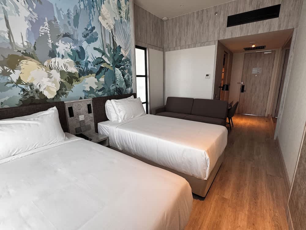 Fifth Avenue Hotel 1