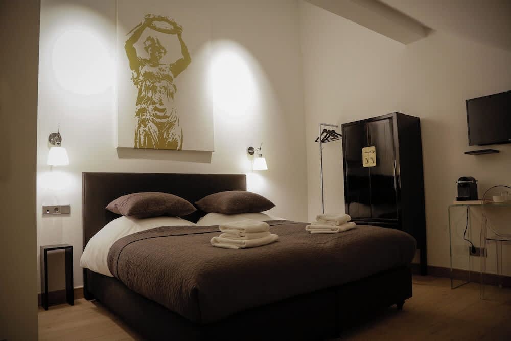 La Pipistrelle Hotel 2