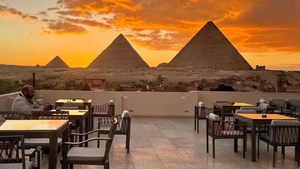 Pyramids Hotel 1