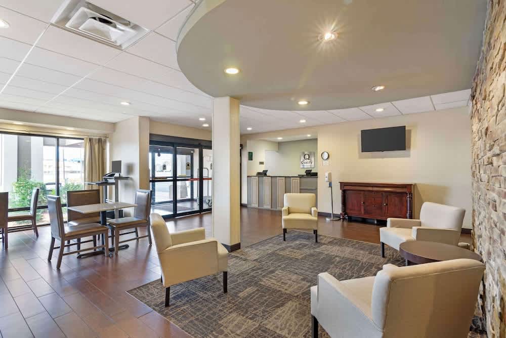 Quality Inn Valley - West Point 2