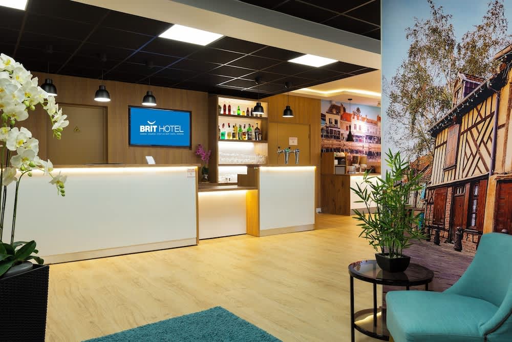 Brit Hotel Confort Amiens 1