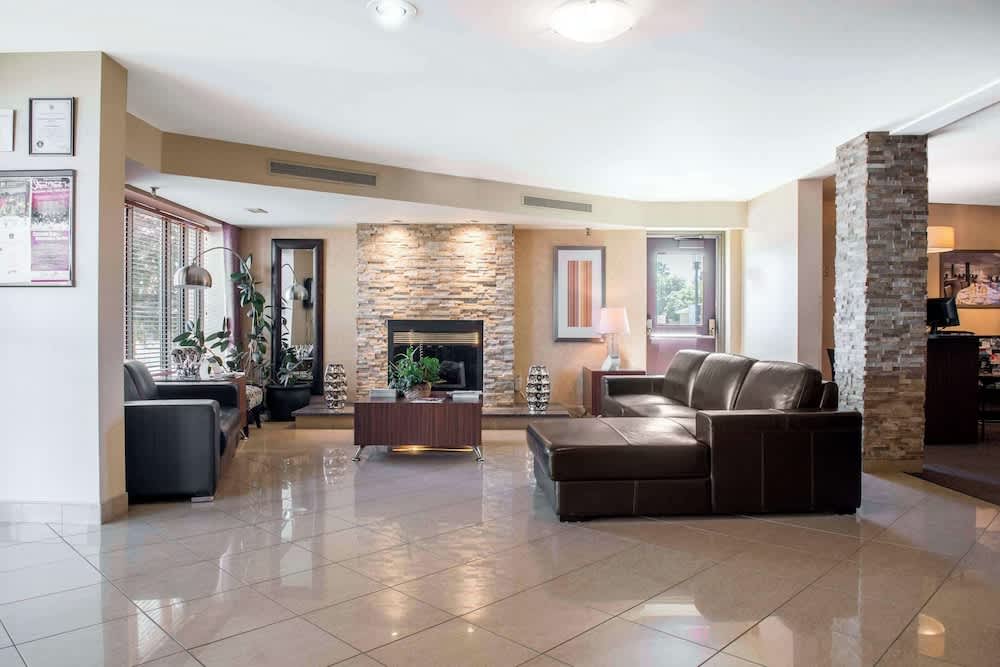 Quality Inn and Conference Centre 2