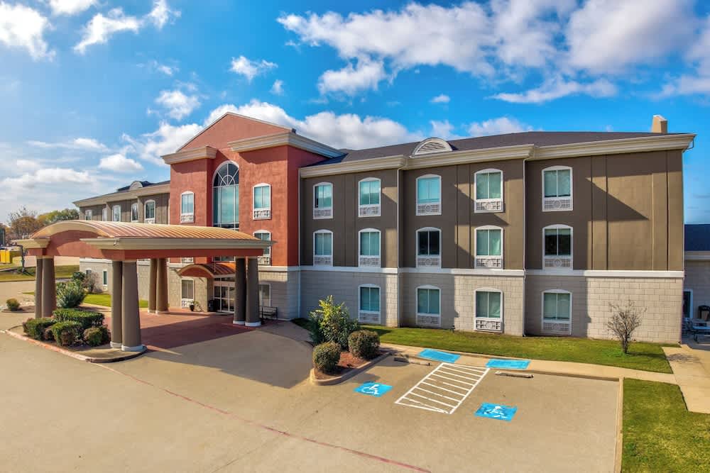 Holiday Inn Express & Suites ATHENS by IHG 1