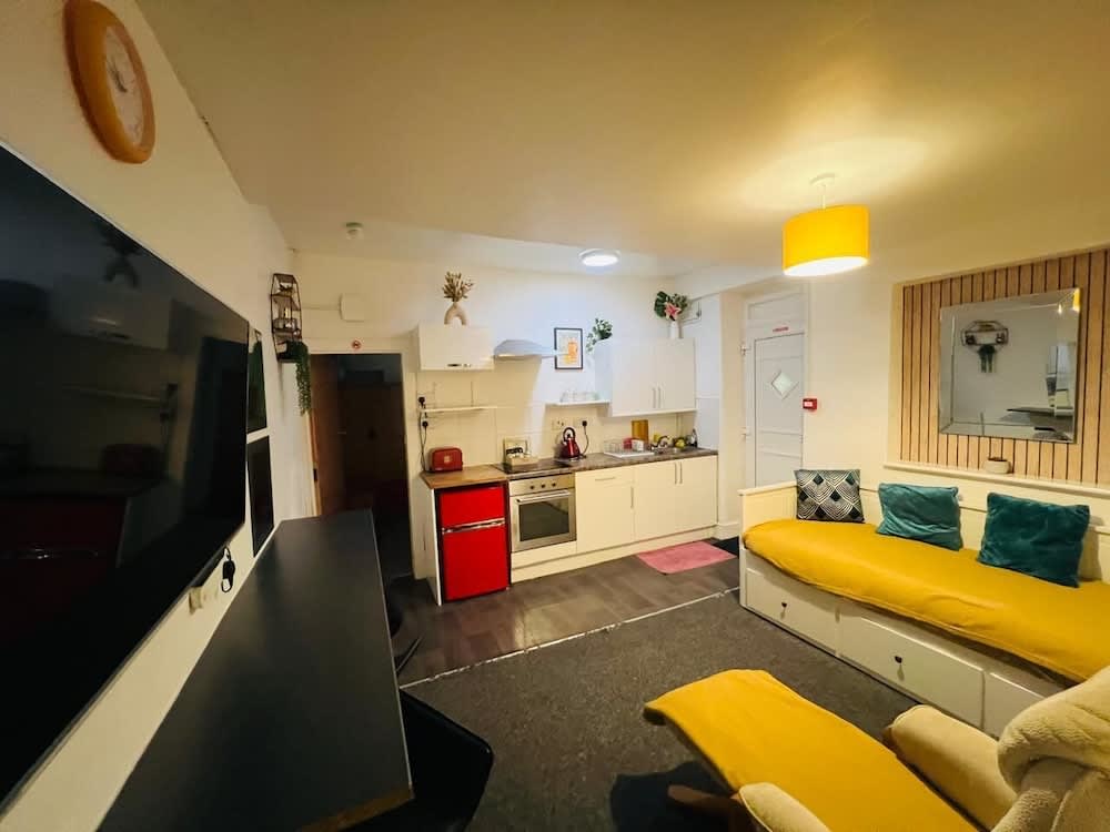 Backpackers Blackpool Hotel & Suites 1