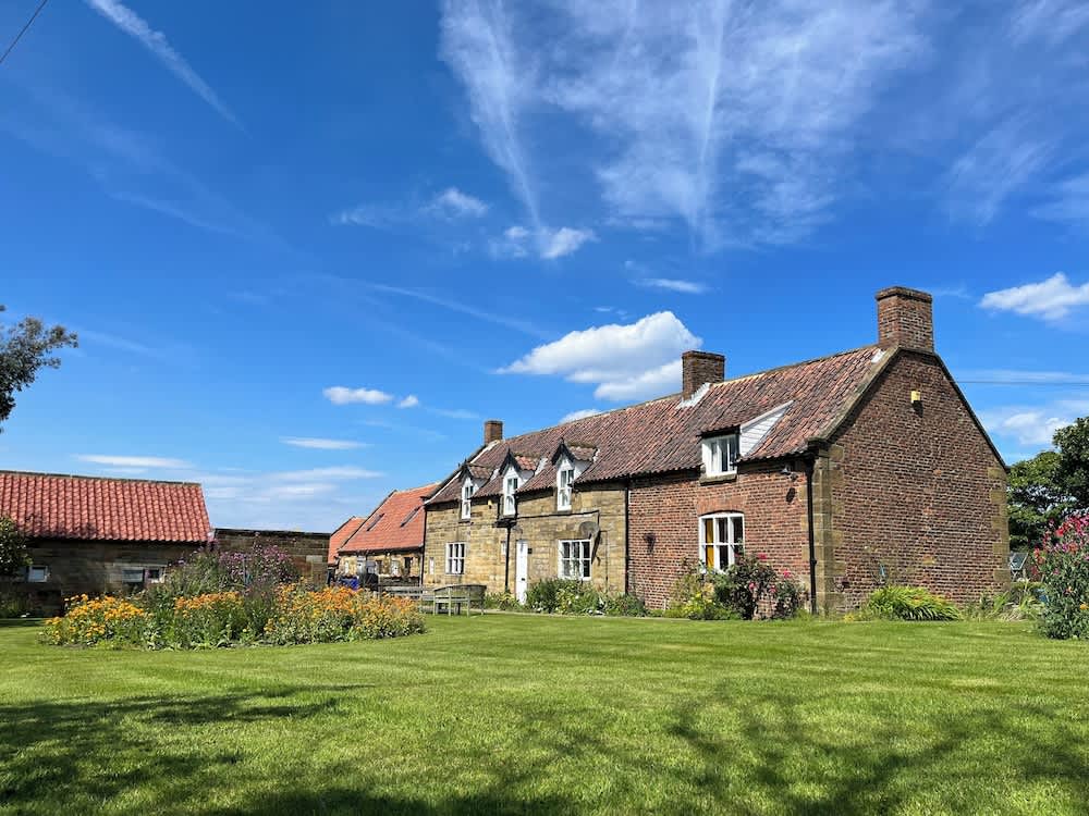 Dale View Cottages and Rooms - Whitby 2