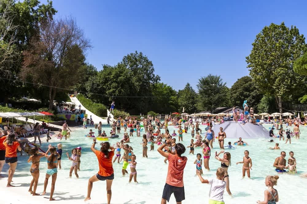 hu Altomincio Village 1