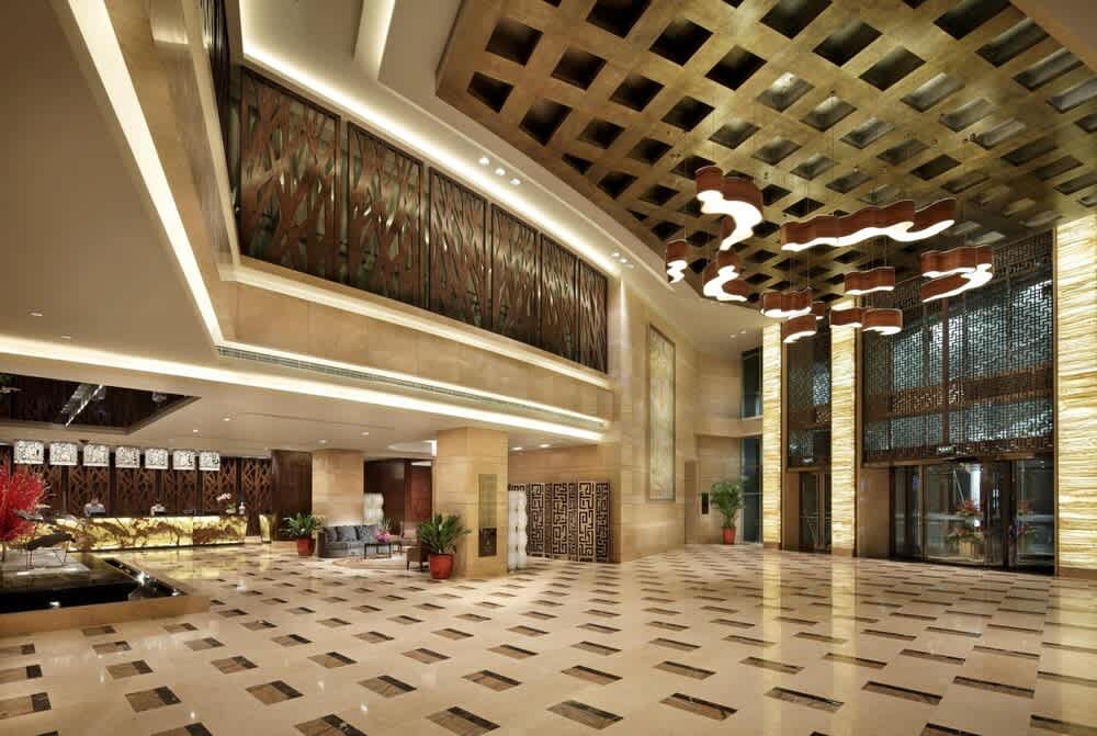 Lake View Hotel 2