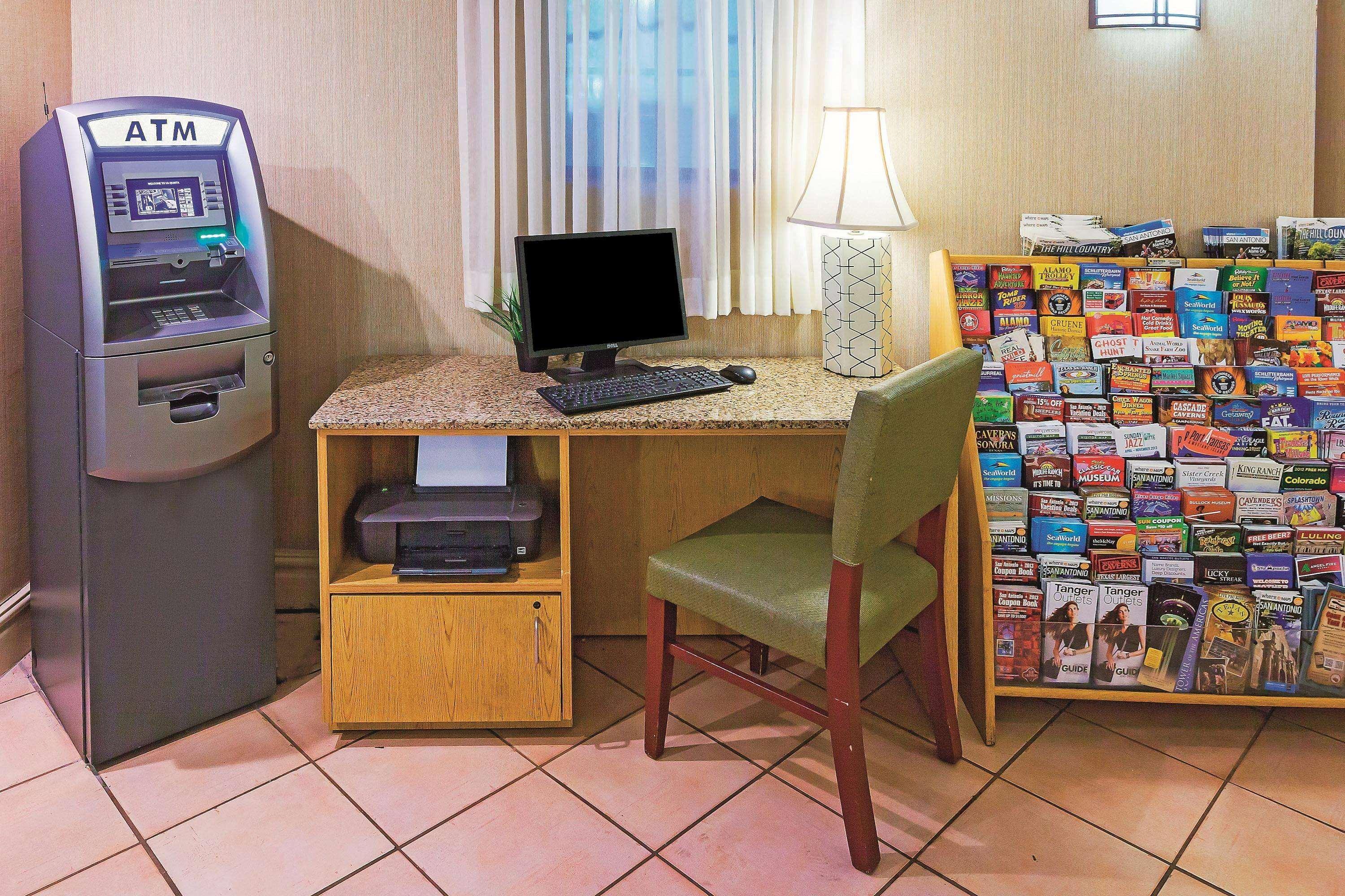 Super 8 San Antonio Near SeaWorld Ingram Park 1