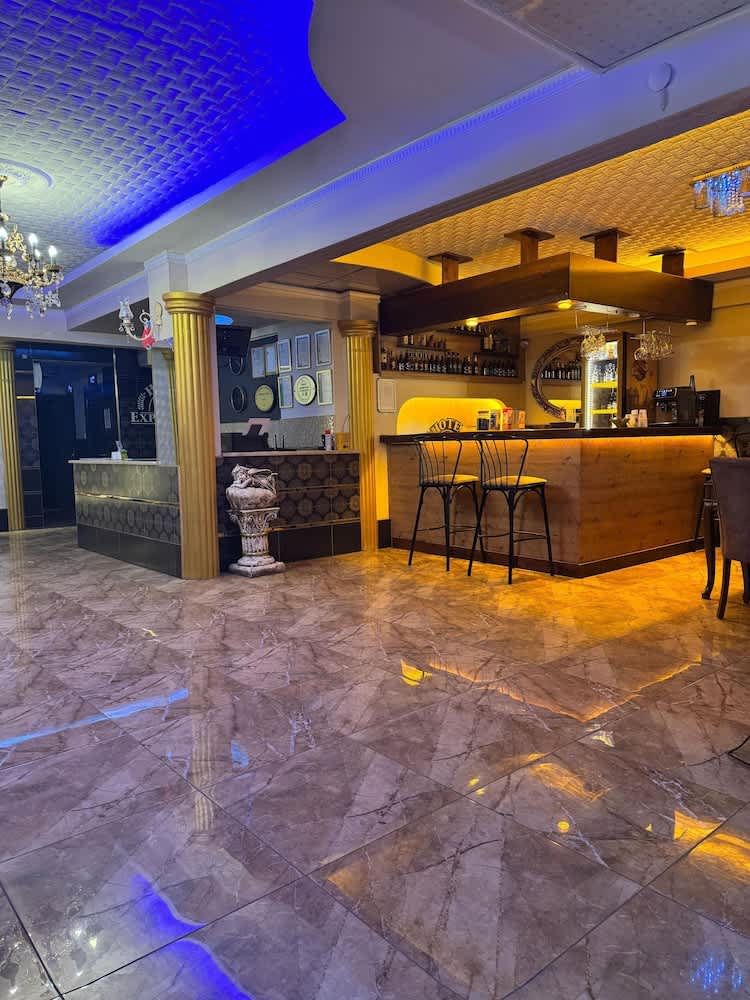 Exporoyal Hotel 1