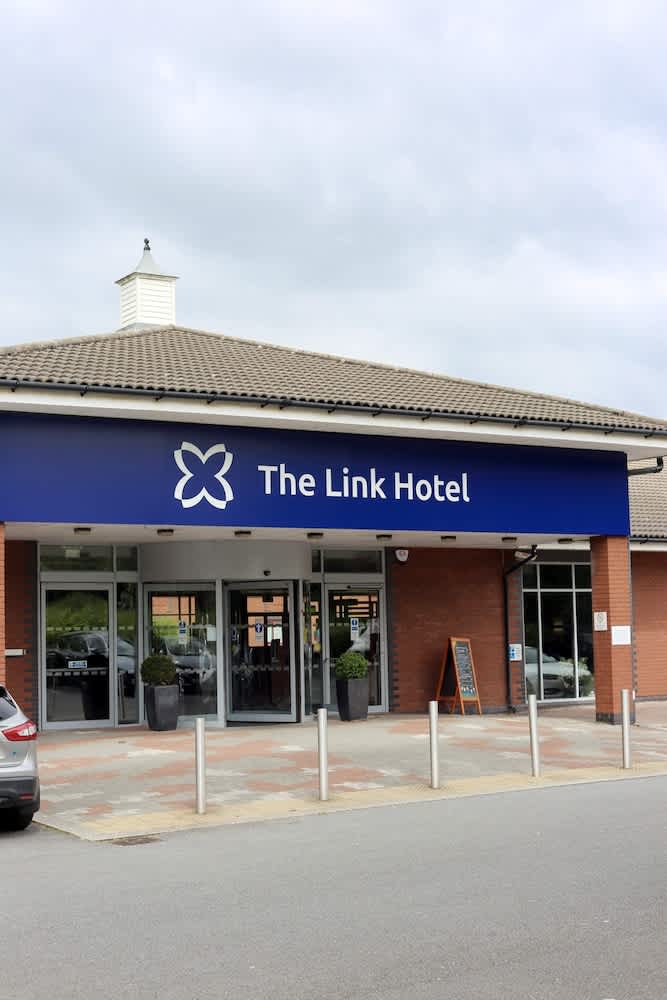 Link Hotel 1
