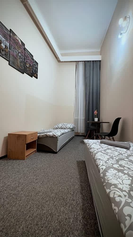 FiveHostel 1