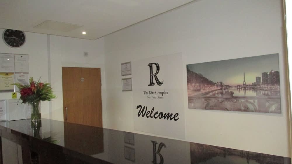 The R Inn Hotel 2