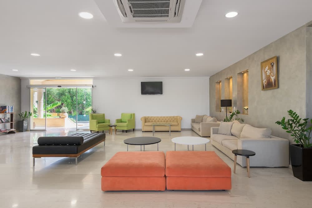 Olive Garden Hotel 5