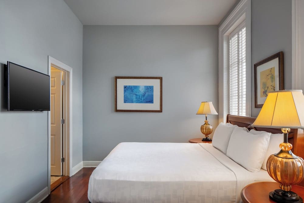 New Orleans Courtyard Hotel by the French Quarter 5