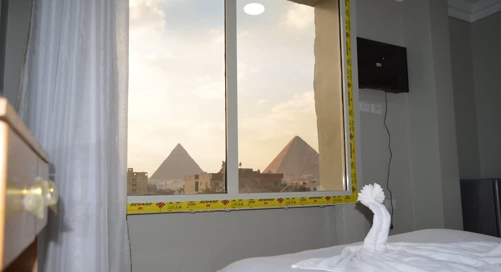 Sky Hotel Pyramids View INN 4