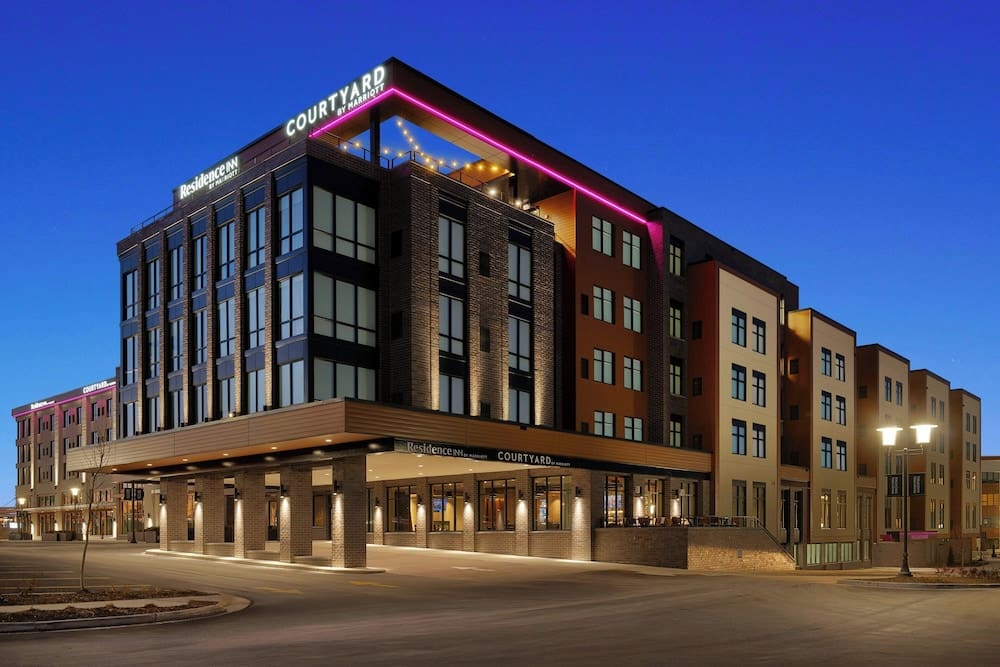 Courtyard by Marriott Milwaukee Brookfield at Poplar Creek 1