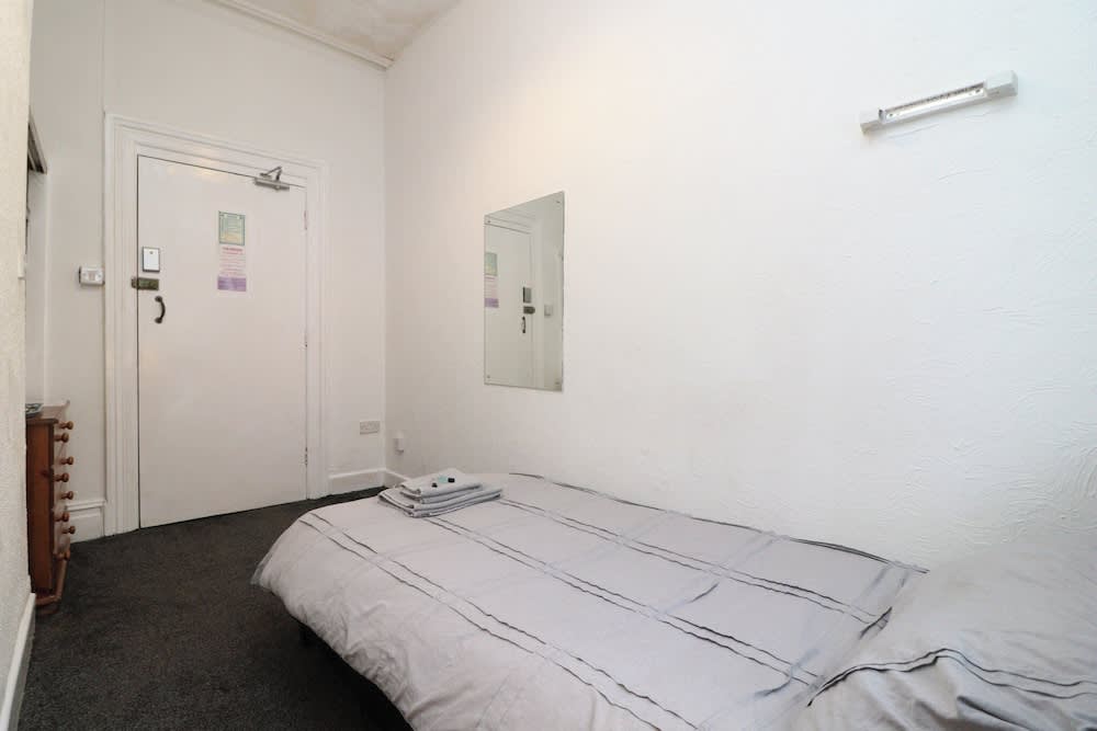 Pebbles Guest House room 16 2