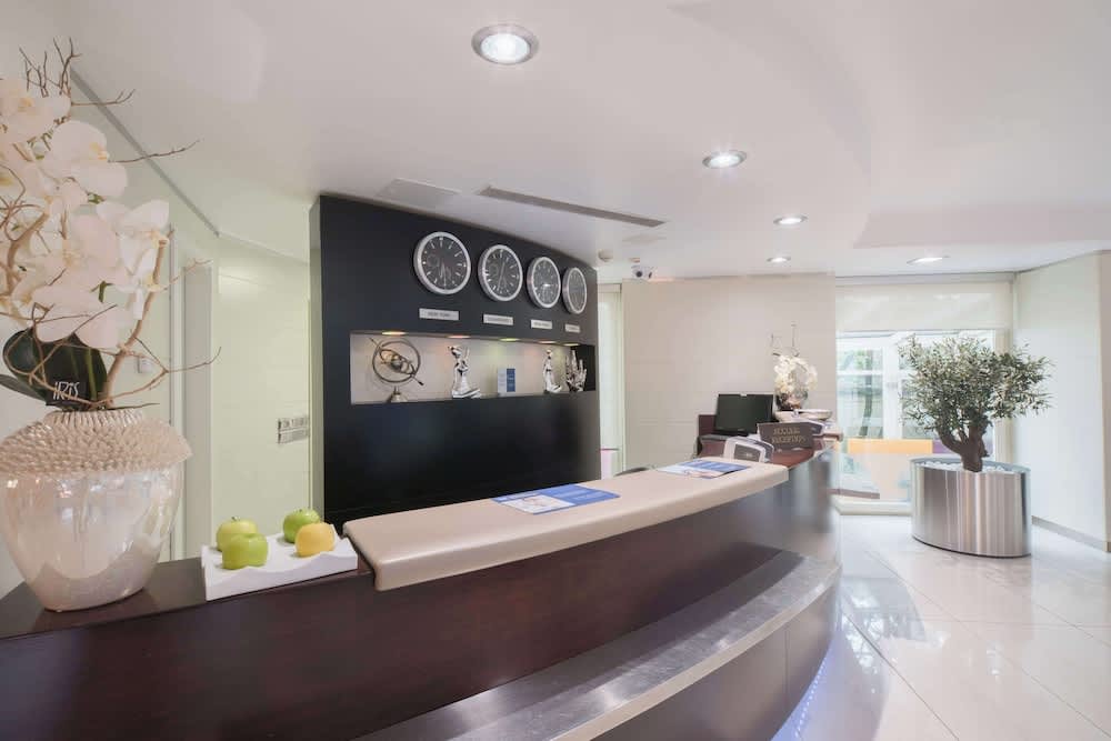 Best Western Plus Grand Hotel Victor Hugo 2