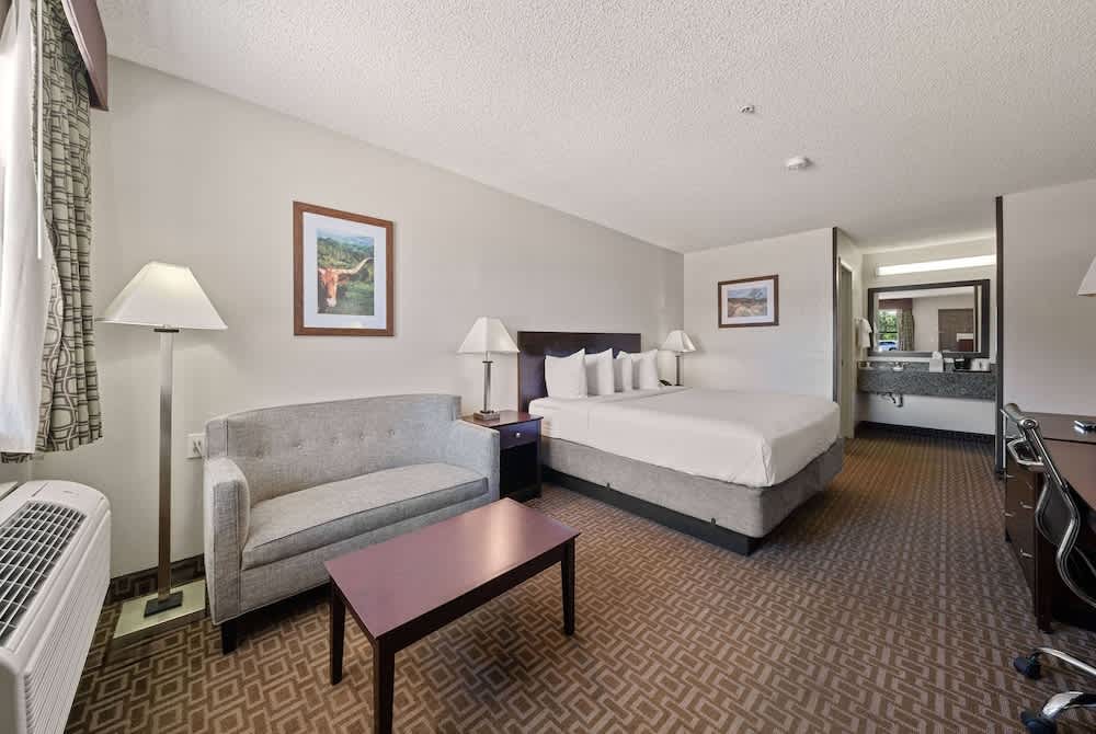 Days Inn by Wyndham Round Rock 1