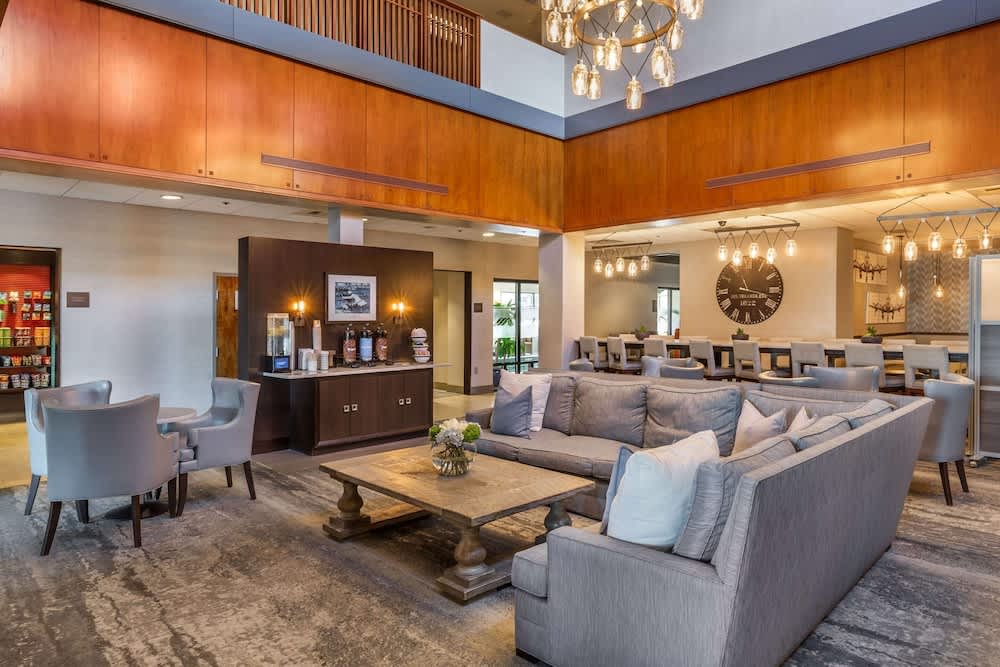 Comfort Inn & Suites Logan International Airport 3