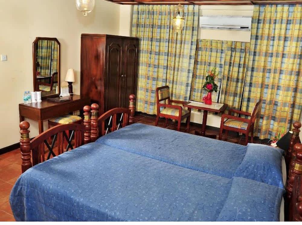 Grand Oriental Hotel 4