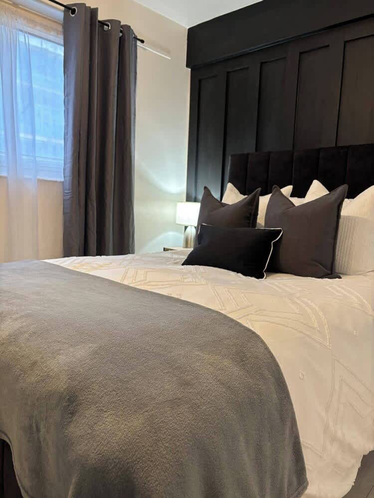 Stylish and Cosy 1 bed Apartment East London 2