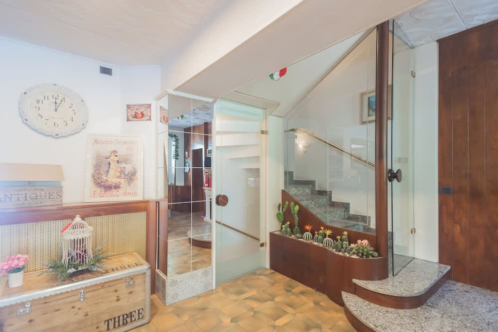 Hotel Mirabeau 2
