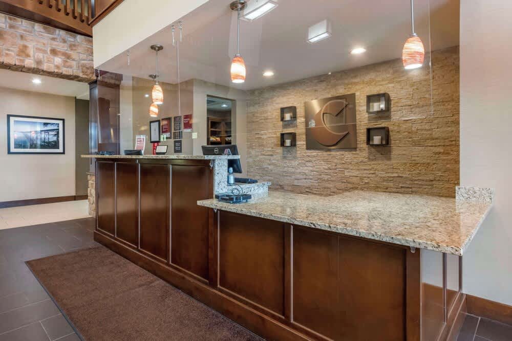 Comfort Suites Bridgeport - Clarksburg 2