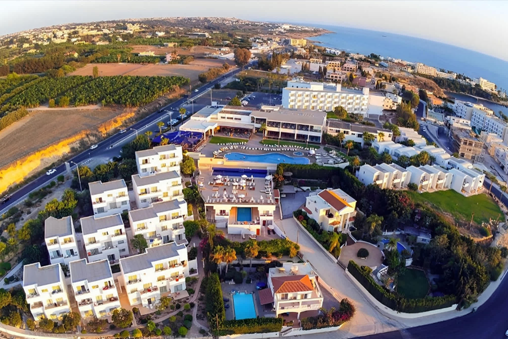 Theo Sunset Bay Hotel 2