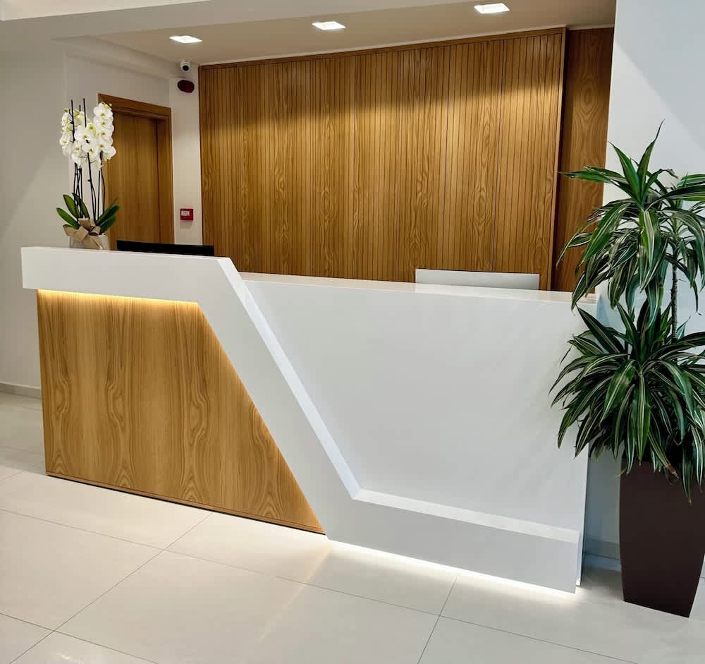 Miss Marrone City Hotel 1