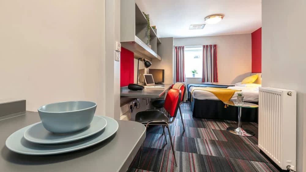 Student Only Clarendon Street 2