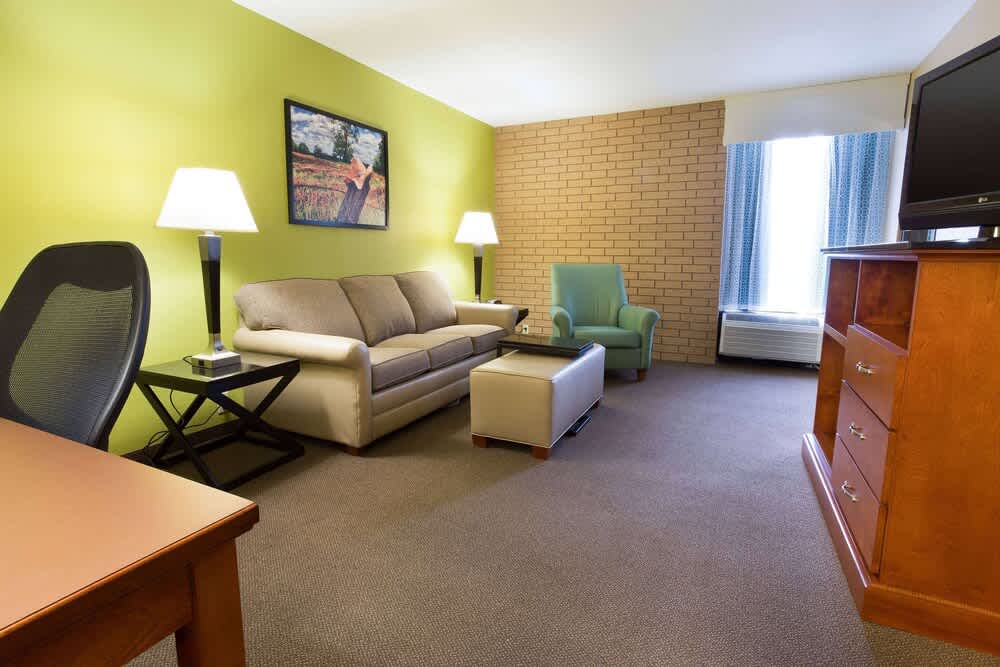 Heritage Inn Suites Houston Sugar Land, Trademark by Wyndham 1