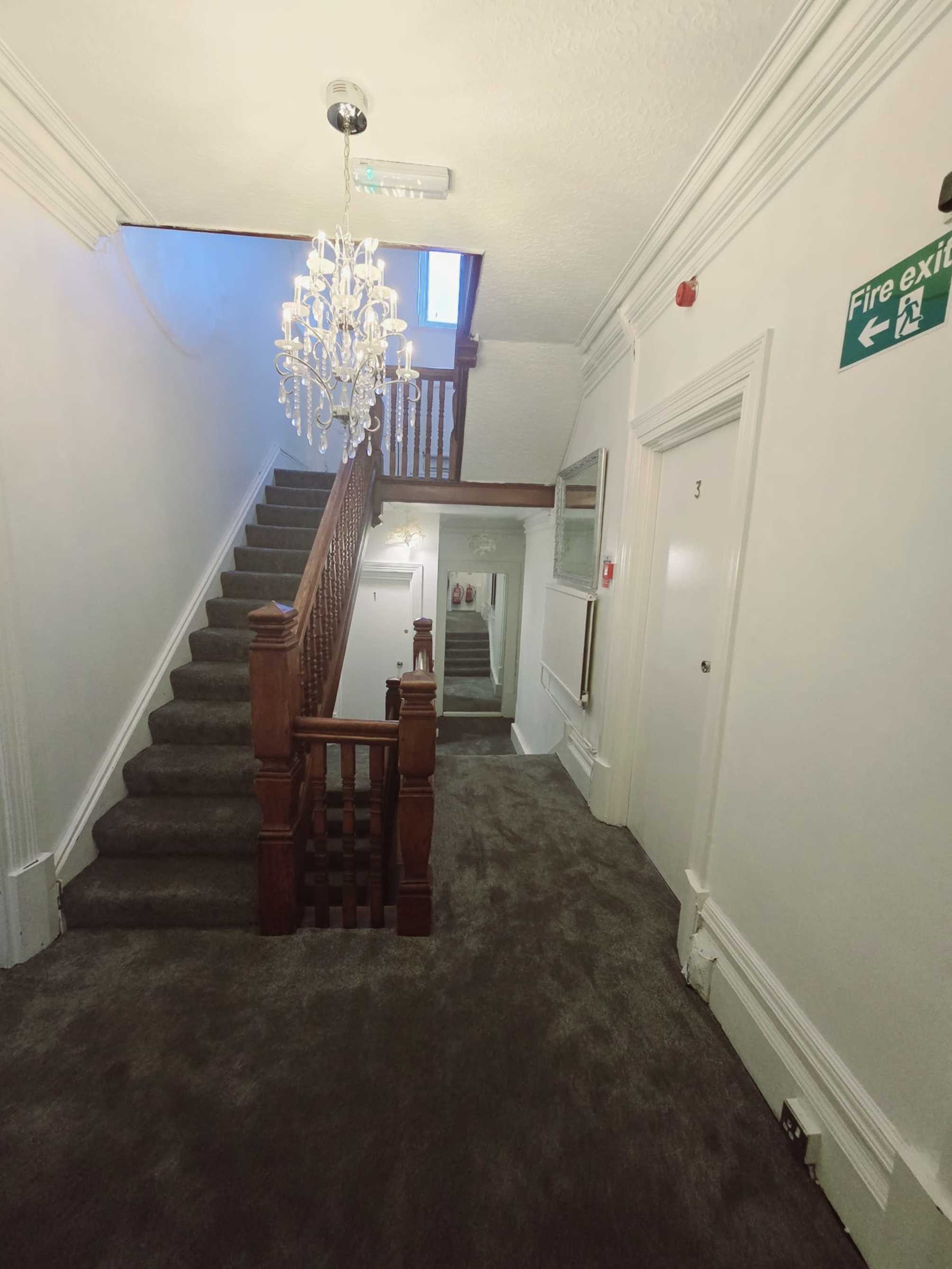 Kingswood Hotel 1
