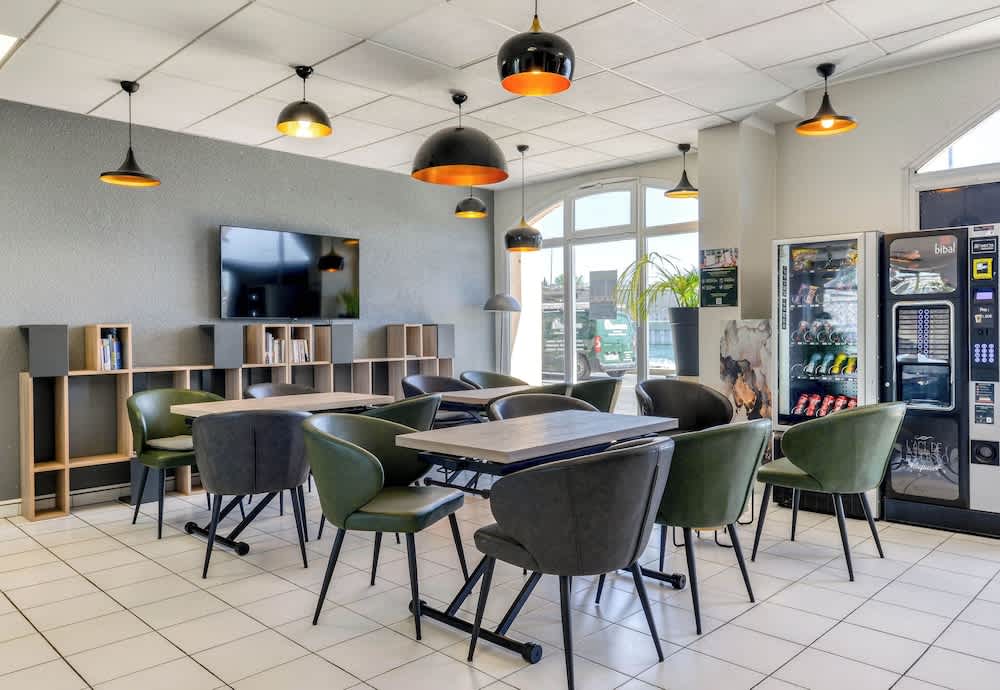 B&B HOTEL Sète Centre Gare 2