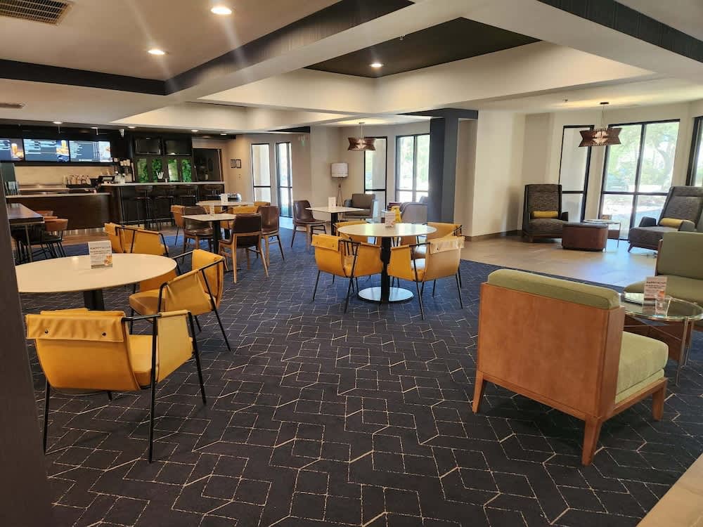 Courtyard Houston The Woodlands 5