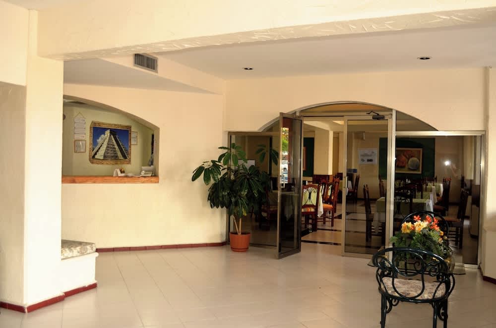 Hotel Batab 2