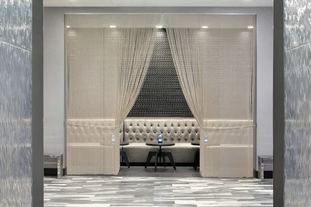 Renaissance Daytona Beach Oceanfront Hotel 2