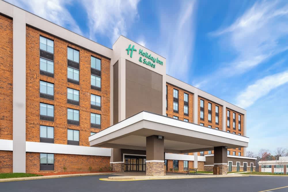 Holiday Inn & Suites RICHMOND - WEST END by IHG 1
