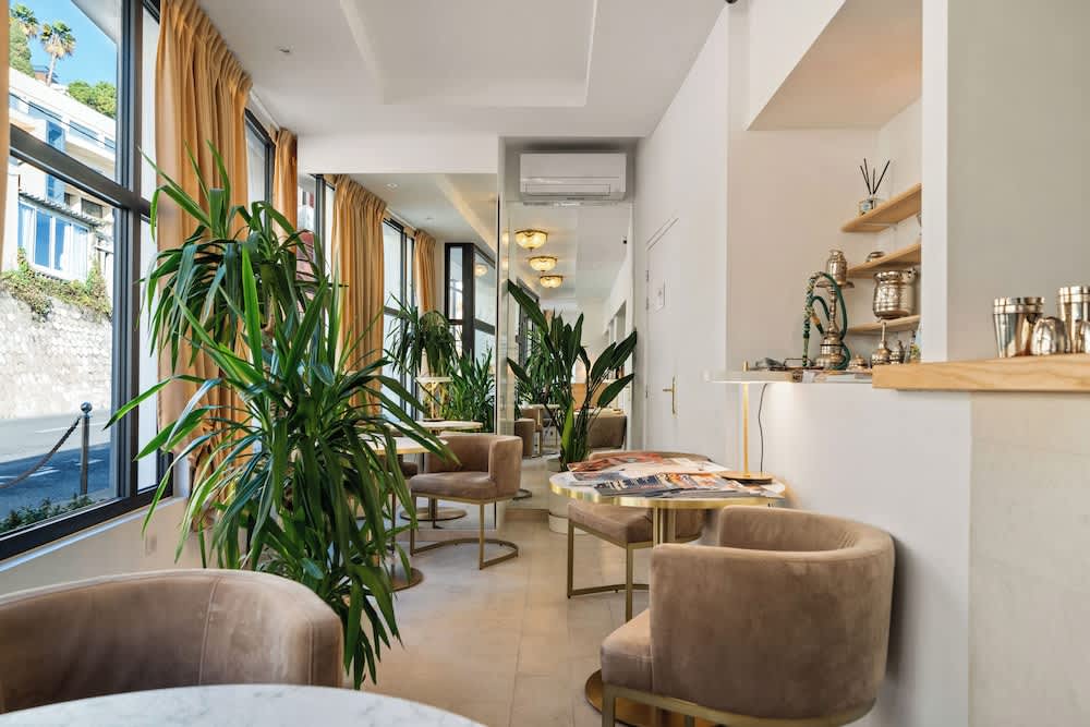 Hôtel Le Roquebrune 2